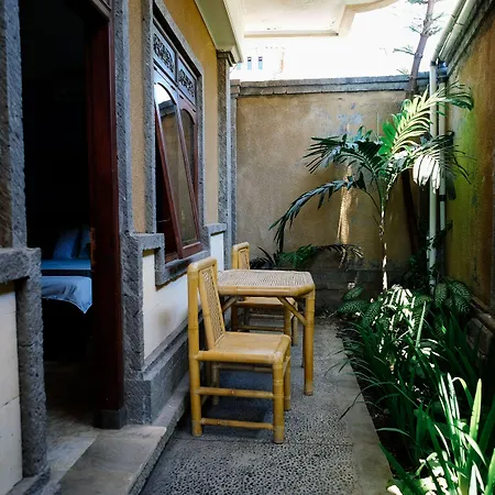 Ellies Hotel-3