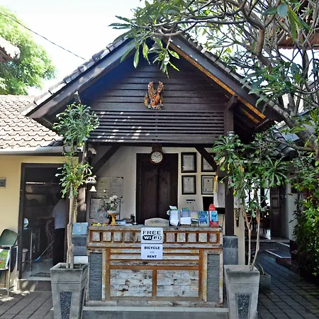 Yulia 2 Homestay Sanur-2