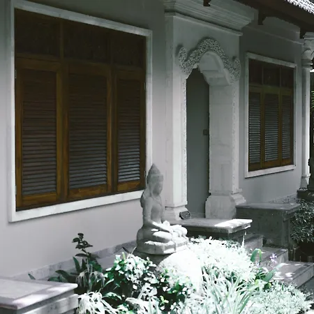 Honeymoon Guesthouse-2