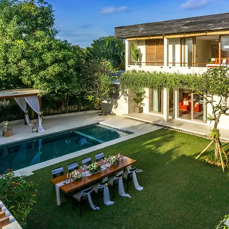 Villa Seriska Jimbaran - Spacious 5Br Private Pool Villa With Private Cook, Spa & Tour-3