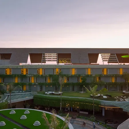 Yello Hotel Kuta Beachwalk Bali-2