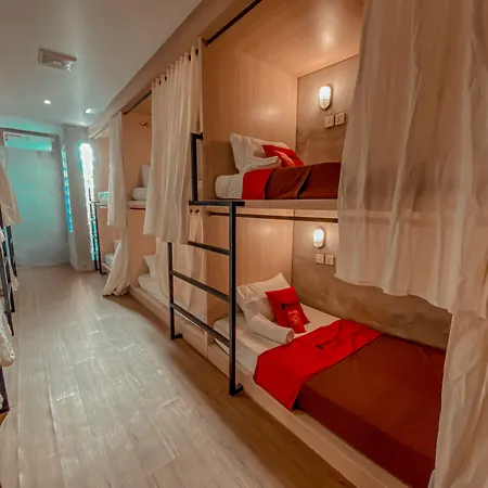 Reddoorz Hostel Near Ngurah Rai Airport Kuta-2