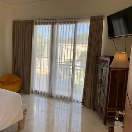 Soleil Suites Petitenget By The Jero 18-2
