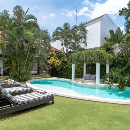 Villa Alice By Villa Finder-3