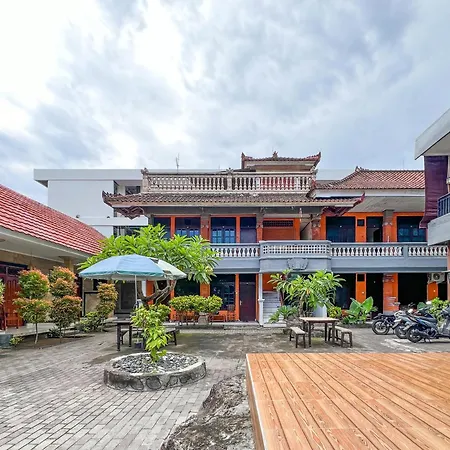 Reddoorz At Mahendra Beach Inn Kuta-3