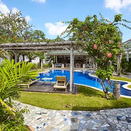 Artemis Villa Hotel-3