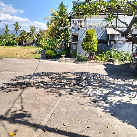 Villa Agung Beach Inn-3