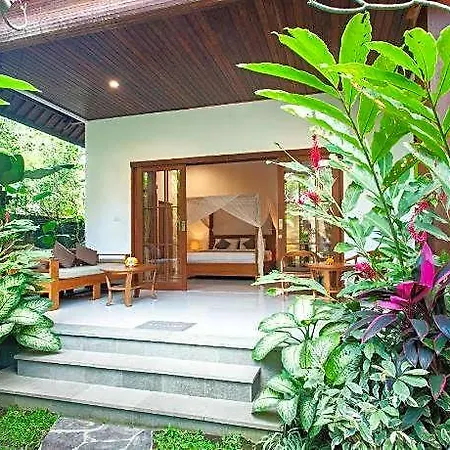 Flamboyant Villa Ubud-3