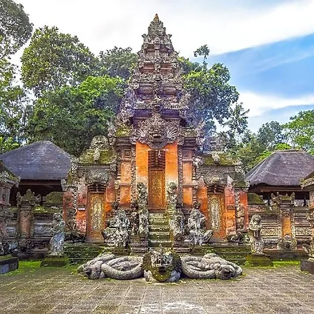 Flamboyant Villa Ubud-2
