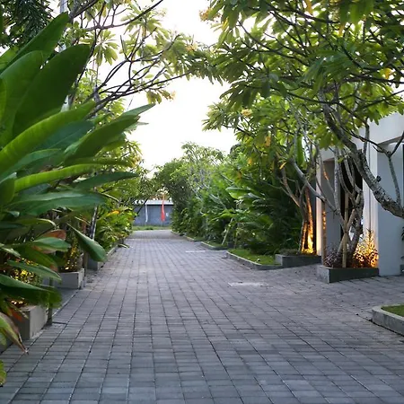 Kedonganan Beach Villa-3
