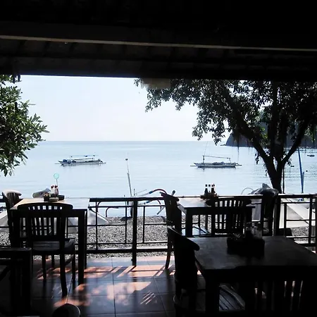 Galang Kangin Bungalows 2-3