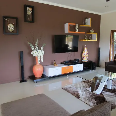 Rumah Bali Santai-2