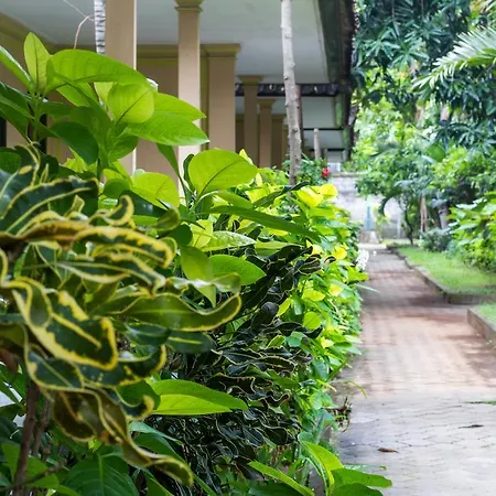 Hotel Lusa At Kuta Beach-2
