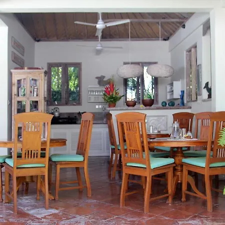 Papaya Guesthouse-2