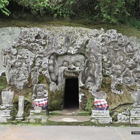 Zen Rooms Ubud Pengosekan 1-3