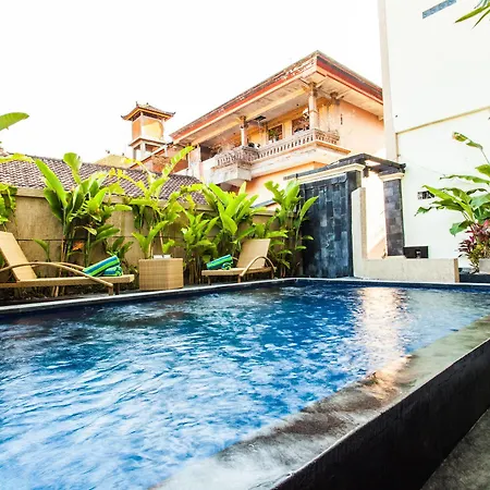 Luckys Guest House-2