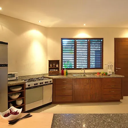 Villa Kubu Seminyak-3