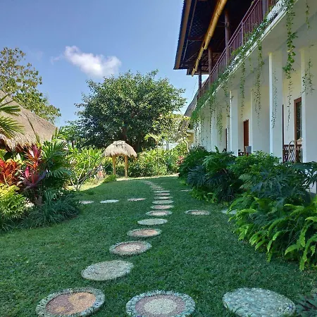 Lala Homestay Bingin-3