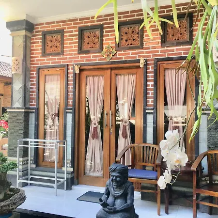 Mikuk Homestay Canggu-3