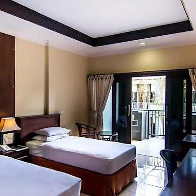 Champlung Mas Hotel Legian-3