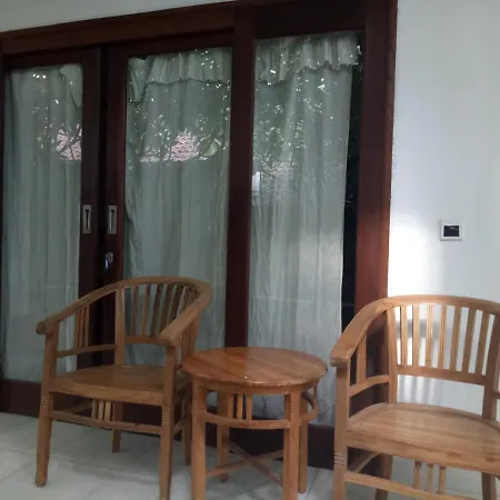 Amed Stop Inn Homestay, Rooftop Restaurant And Bar-3