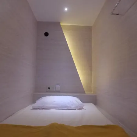 The Packerbox Hostel-2
