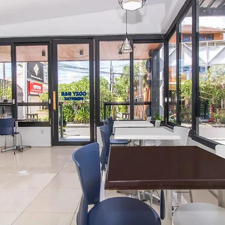 Oyo 2854 Cozy B&B Seminyak-3