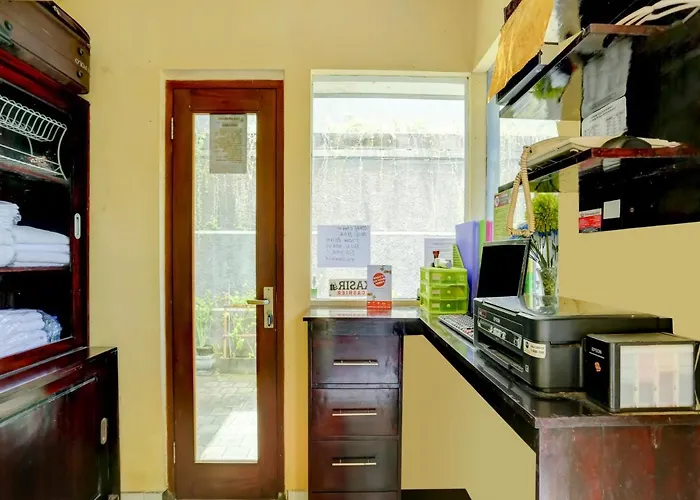 Oyo 3190 Pondok Putra Bersaudara サヌール