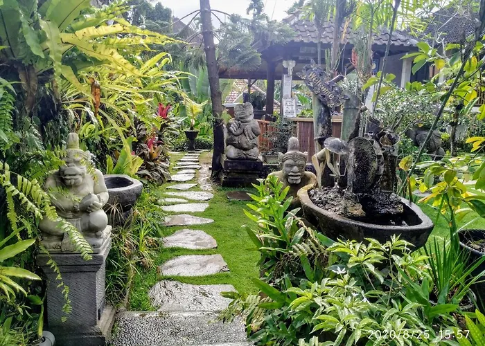 Putu'S Paradise Guesthouse Ubud 