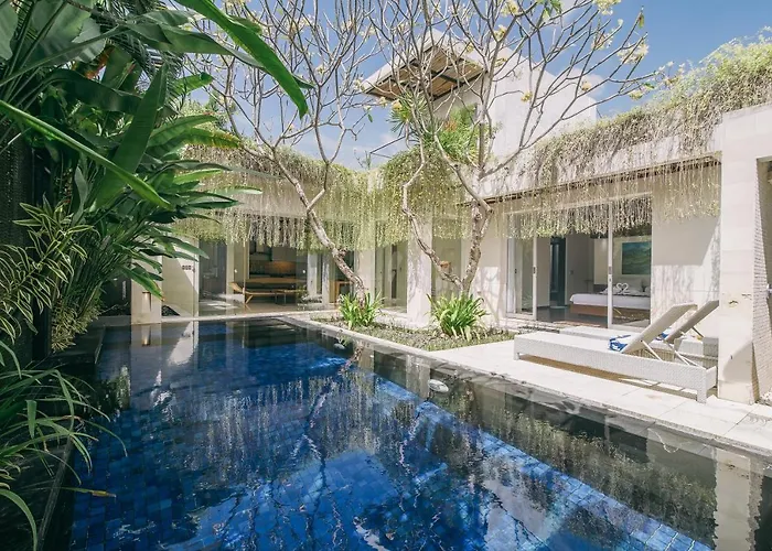 Beach front kedonganan villas 2 bedroom Kuta Lombok