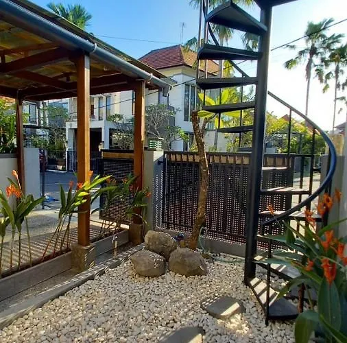 Villa 3 Bedroom Umah Kita D Jimbaran admite animales