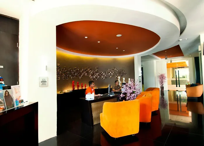 100 Sunset Kuta Hotel & Ballroom