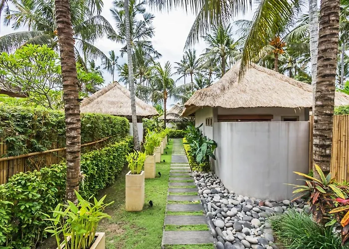 Pet friendly Villa Sasoon 3, 100 Mt To Beach Candi Dasa 
