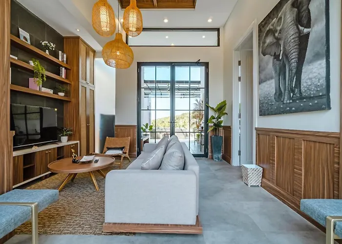Nusa Dua Bayview Villas