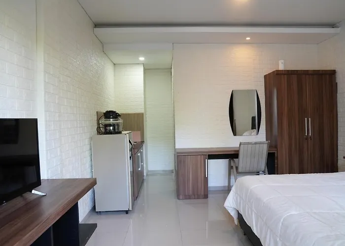 Doris Seminyak Studio