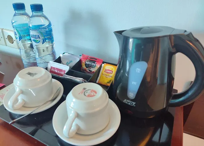 Kuta One Party Hotel