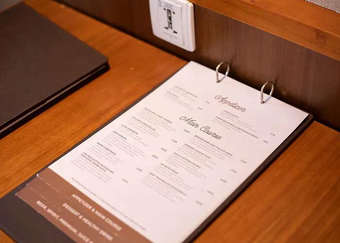 Royal Suites At The Bandha Legian