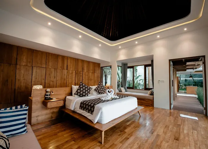 Payapaya Seminyak Luxury Vila 4 Bedroom Near Beach Potato Head che accetta animali