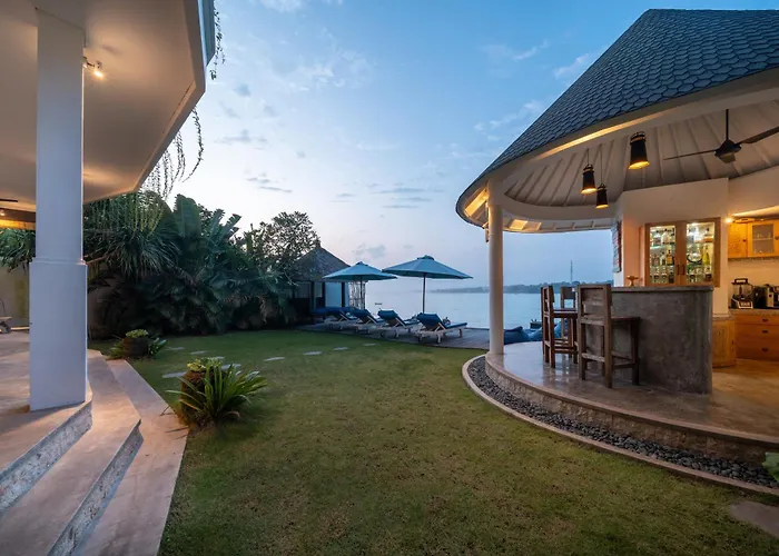 Ceningan Beachside Villas Nusa Lembongan 
