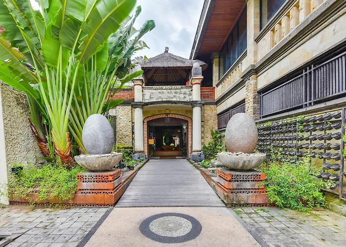 Super Oyo Townhouse Oak Maxi Hotel Legian Kuta Lombok che accetta animali