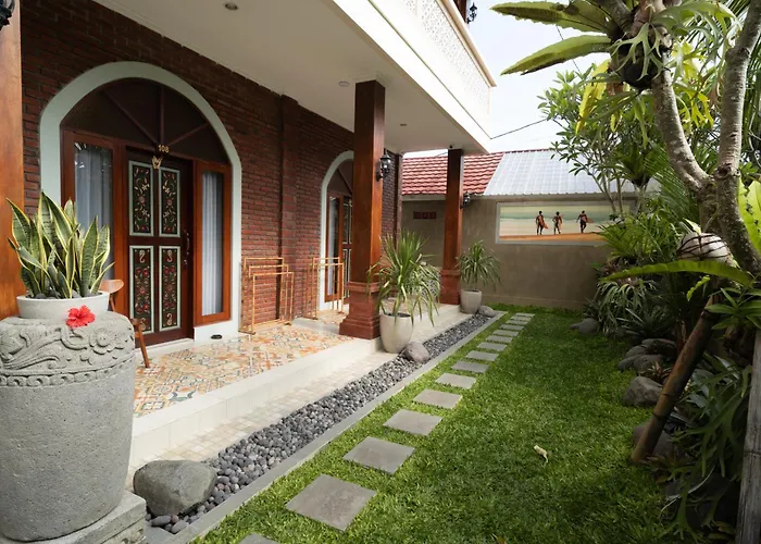 D-Anyar Stay And Surf Canggu