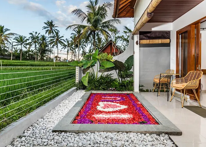 Putih Dcarik Ubud