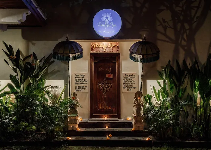 Alam Sembuwuk Ubud - 4 star Hotel