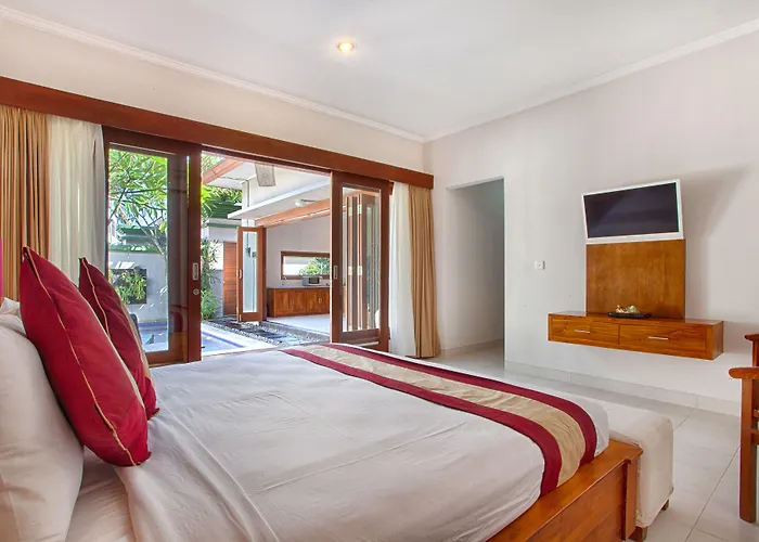Kerobokan (Bali) hotels near Batu Belig Beach