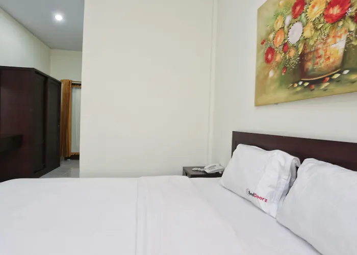 Hotel Reddoorz At Benesari 2 Legian Kuta Lombok
