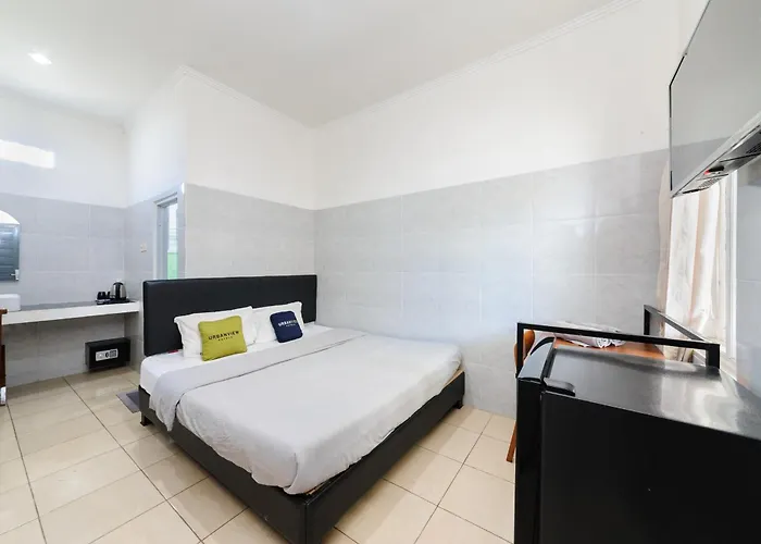 Urbanview Ava Guest House Goa Gong ジンバラン