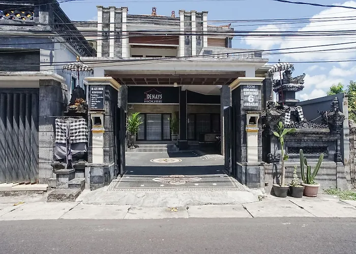ホテル Denays House ジンバラン