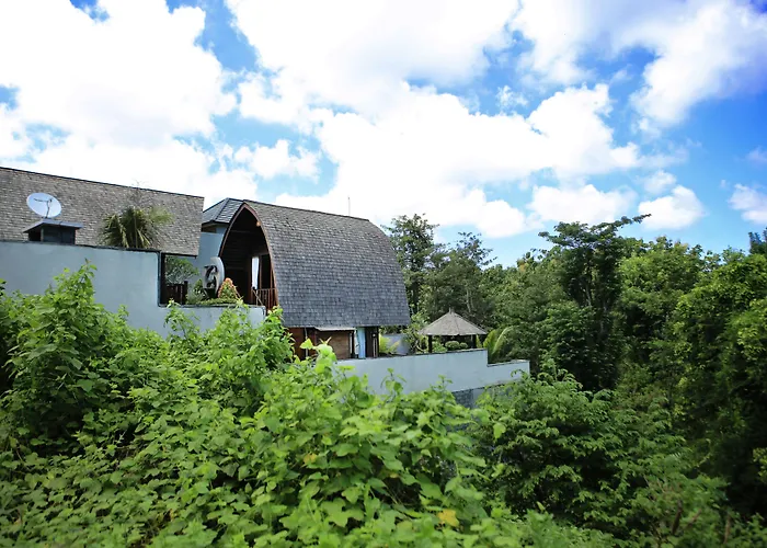 Raja Woods Villa Jimbaran