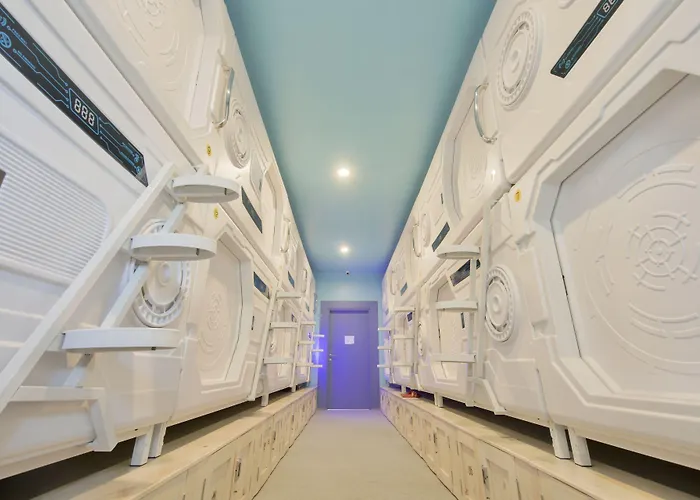 Capsule Inn Bali Legian 
