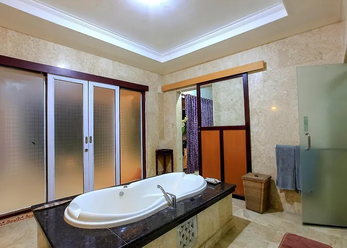 Private Lavender Villa & Spa Kuta 